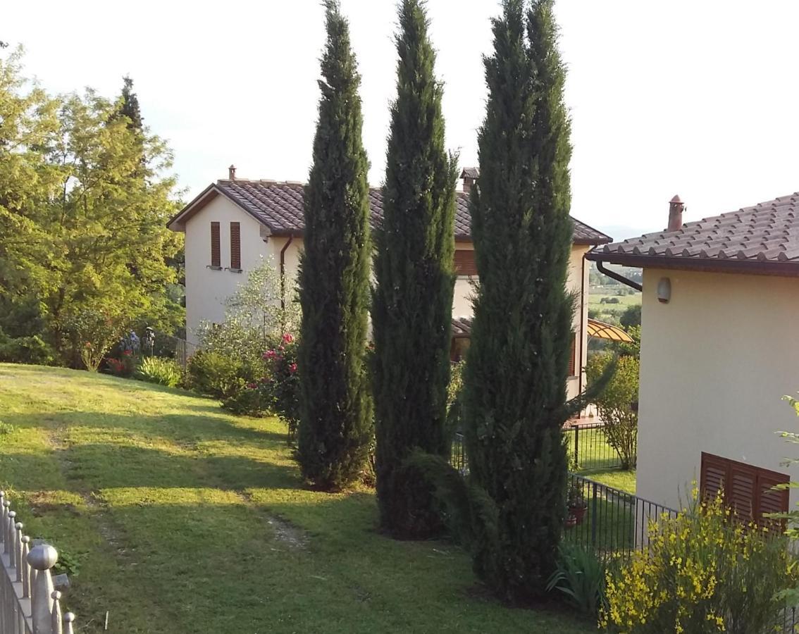 Vila I 3 Cipressi Chiassa Superiore Exteriér fotografie