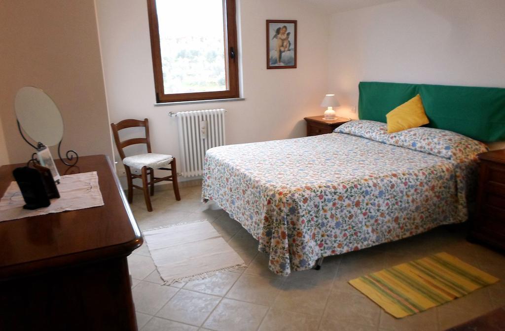 Vila I 3 Cipressi Chiassa Superiore Pokoj fotografie